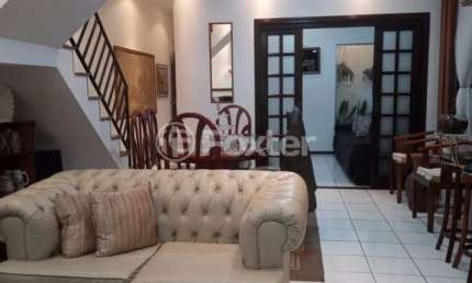 Casa com 3 quartos à venda na Rua Maurício de Oliveira, 125, Vila Augusta, Guarulhos, 256 m2 por R$ 1.400.000