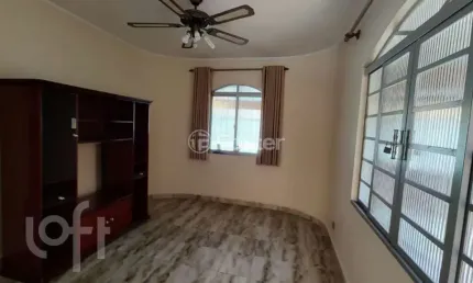 Casa com 3 quartos à venda na Rua Danton Coelho, 29, Vila Nhocune, São Paulo, 214 m2 por R$ 950.000