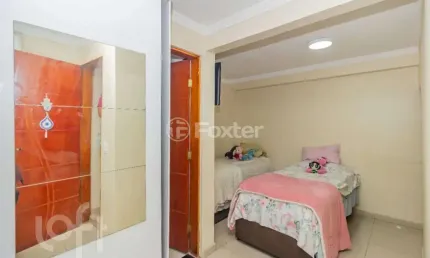 Casa com 3 quartos à venda na rua dos sabiás da cantareira, 46, vila ayrosa, são paulo, 300 m2 por r$ 500.000