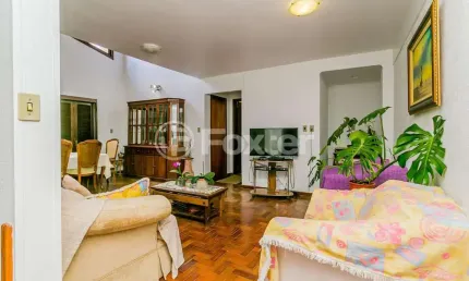 Casa com 4 quartos à venda na Rua Pedro Souza, 156, Partenon, Porto Alegre, 348 m2 por R$ 800.000