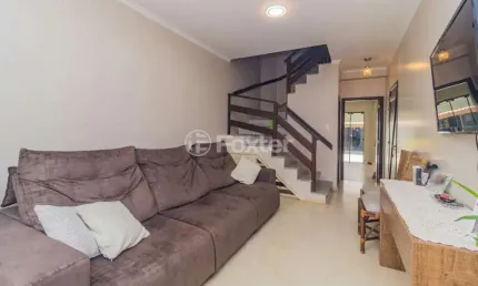 Casa com 3 quartos à venda na Rua Doutor João E. F. da Costa, 65, Cavalhada, Porto Alegre, 200 m2 por R$ 787.000