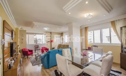 Apartamento com 3 quartos à venda na Rua Duque de Caxias, 1304, Centro Histórico, Porto Alegre, 132 m2 por R$ 730.000