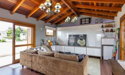 Casa em condomínio fechado com 3 quartos à venda na Rua Alcebíades Antônio dos Santos, 635, Nonoai, Porto Alegre, 181 m2 por R$ 895.000