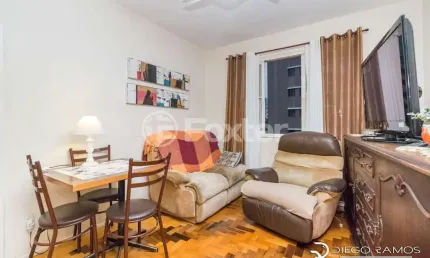 Apartamento com 2 quartos à venda na Rua Félix da Cunha, 629, Floresta, Porto Alegre, 62 m2 por R$ 266.000