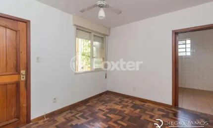 Apartamento com 3 quartos à venda na Rua Carlos Ferreira, 305, Teresópolis, Porto Alegre, 66 m2 por R$ 230.000