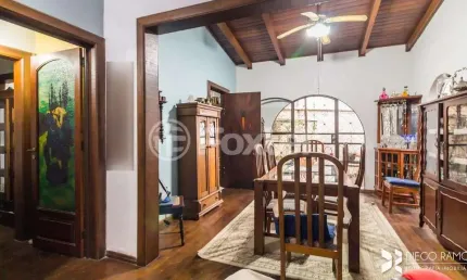 Casa comercial com 3 salas à venda na Rua Conselheiro Xavier da Costa, 3035, Ipanema, Porto Alegre, 254 m2 por R$ 581.000