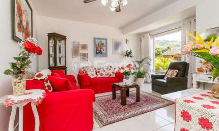 Casa em condomínio fechado com 3 quartos à venda na Rua Professor Antônio José Remião, 15, Espírito Santo, Porto Alegre, 243 m2 por R$ 699.000