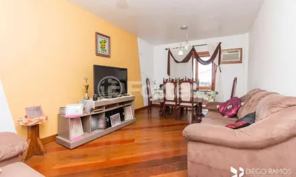 Casa com 3 quartos à venda na Rua Liberal, 1025, Tristeza, Porto Alegre, 230 m2 por R$ 650.000