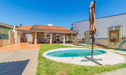 Casa com 4 quartos à venda na Rua Oiampi, 364, Guarujá, Porto Alegre, 374 m2 por R$ 807.000