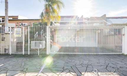Casa comercial com 1 sala à venda na Avenida Celestino Bertolucci, 75, Aberta dos Morros, Porto Alegre, 222 m2 por R$ 675.000