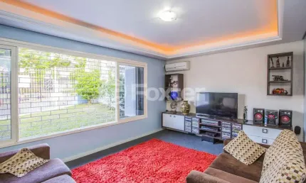 Casa com 4 quartos à venda na Rua Professor Clemente Pinto, 159, Medianeira, Porto Alegre, 248 m2 por R$ 930.000