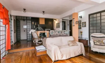 Casa com 3 quartos à venda na Rua Doutor Mário Totta, 2806, Tristeza, Porto Alegre, 301 m2 por R$ 830.000