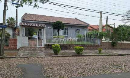Casa com 3 quartos à venda na Rua Doutor Fernando Ortiz Schneider, 197, Partenon, Porto Alegre, 180 m2 por R$ 720.000