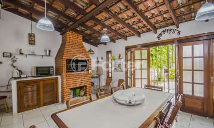 Casa com 3 quartos à venda na Rua Fernando Abbott, 73, Cristo Redentor, Porto Alegre, 260 m2 por R$ 820.000