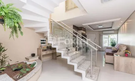Casa com 5 quartos à venda na Rua Zeferino Dias, 964, Sarandi, Porto Alegre, 248 m2 por R$ 895.000