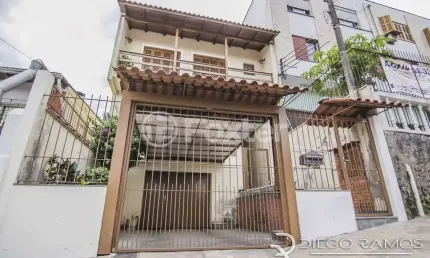 Casa com 2 quartos à venda na Rua Barão do Amazonas, 2833, Partenon, Porto Alegre, 200 m2 por R$ 650.000