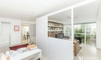Sala comercial com 1 sala à venda na Rua Eudoro Berlink, 646, Auxiliadora, Porto Alegre, 51 m2 por R$ 413.400