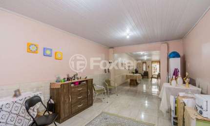 Casa com 4 quartos à venda na Rua Nove de Março, 457, Vila Ipiranga, Porto Alegre, 300 m2 por R$ 530.000
