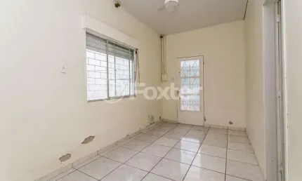 Casa comercial com 2 salas à venda na Rua Bartolomeu Dias, 180, Jardim Itu Sabará, Porto Alegre, 150 m2 por R$ 470.000