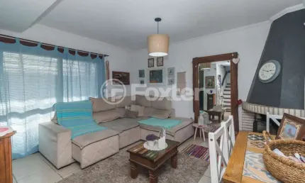 Casa com 3 quartos à venda na Rua dos Guenoas, 683, Espírito Santo, Porto Alegre, 144 m2 por R$ 485.000