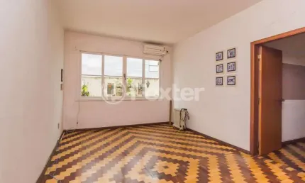 Apartamento com 3 quartos à venda na Avenida Cristóvão Colombo, 2270, Floresta, Porto Alegre, 144 m2 por R$ 389.000