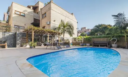 Casa comercial com 3 salas à venda na Rua Dona Adda Mascarenhas de Moraes, 1492, Jardim Itu Sabará, Porto Alegre, 605 m2 por R$ 3.277.500