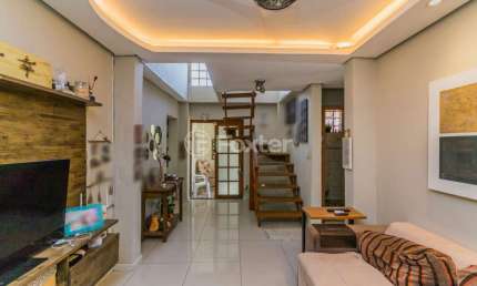 Casa com 4 quartos à venda na Rua Dona Firmina, 459, Vila São José, Porto Alegre, 296 m2 por R$ 541.000