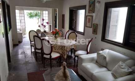 Casa com 3 quartos à venda na Avenida Mercedes, 116, Moinhos de Vento, Porto Alegre, 226 m2 por R$ 1.400.000