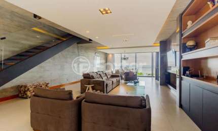 Casa com 3 quartos à venda na Rua Professor Padre Gomes, 340, Sétimo Céu, Porto Alegre, 523 m2 por R$ 2.990.000