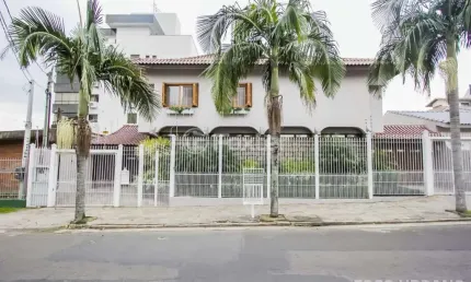 Casa com 3 quartos à venda na Avenida Montreal, 356, Jardim Lindóia, Porto Alegre, 410 m2 por R$ 1.700.000