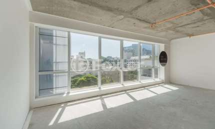 Sala comercial com 1 sala à venda na Rua Anita Garibaldi, 1143, Mont Serrat, Porto Alegre, 43 m2 por R$ 579.280