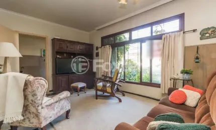 Casa comercial com 4 salas à venda na Travessa Trindade, 130, Jardim Lindóia, Porto Alegre, 411 m2 por R$ 1.800.000