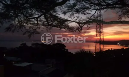 Casa com 3 quartos à venda na Rua dos Guaranis, 360, Espírito Santo, Porto Alegre, 195 m2 por R$ 788.500