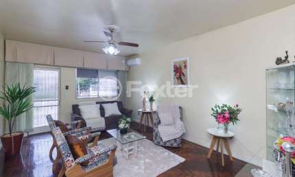 Casa com 5 quartos à venda na Rua Professor Joaquim Louzada, 325, Camaquã, Porto Alegre, 154 m2 por R$ 980.000