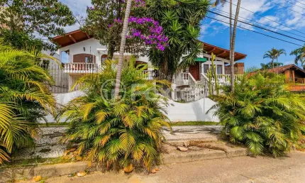 Casa comercial com 5 salas à venda na Rua Araruama, 588, Chácara das Pedras, Porto Alegre, 903 m2 por R$ 4.000.000