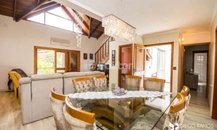 Casa com 4 quartos à venda na Avenida José Gertum, 369, Chácara das Pedras, Porto Alegre, 349 m2 por R$ 1.800.000