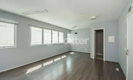 Sala comercial com 1 sala à venda na Rua Visconde do Herval, 1097, Menino Deus, Porto Alegre, 32 m2 por R$ 258.330