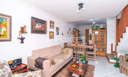 Casa com 2 quartos à venda na Rua Santos Zottis, 160, Hípica, Porto Alegre, 132 m2 por R$ 350.000