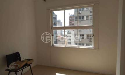 Apartamento com 3 quartos à venda na Avenida Senador Salgado Filho, 111, Centro Histórico, Porto Alegre, 80 m2 por R$ 250.000
