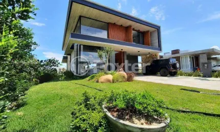 Casa em condomínio fechado com 4 quartos à venda na Rua Rio Divisa, 750, Centro, Xangri-Lá, 267 m2 por R$ 3.950.000