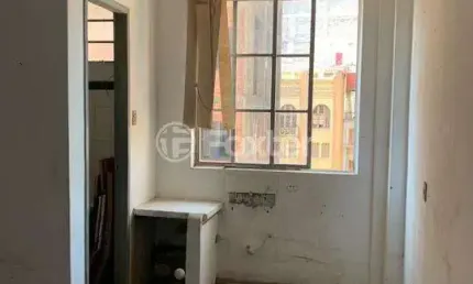 Sala comercial com 1 sala à venda na rua vigário josé inácio, 371, centro histórico, porto alegre, 21 m2 por r$ 37.300
