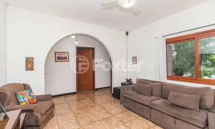Casa com 3 quartos à venda na Rua Caieira, 278, Medianeira, Porto Alegre, 168 m2 por R$ 551.000