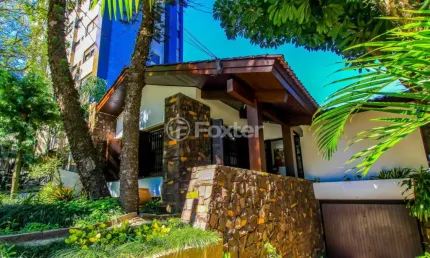 Casa com 3 quartos à venda na Rua Cônego Viana, 215, Rio Branco, Porto Alegre, 368 m2 por R$ 2.802.500