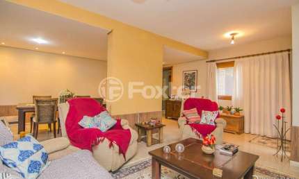 Casa com 4 quartos à venda na Avenida Ararangua, 196, Guarujá, Porto Alegre, 365 m2 por R$ 2.300.000
