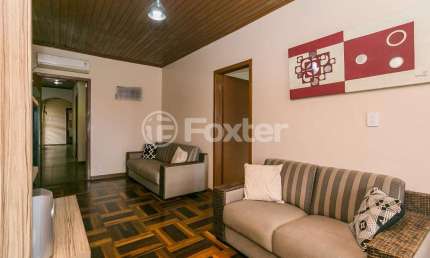 Casa com 3 quartos à venda na Rua Adroaldo Novo Correa, 195, Cavalhada, Porto Alegre, 238 m2 por R$ 600.000