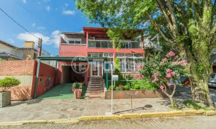 Casa em condomínio fechado com 4 quartos à venda na Rua Professor Antônio José Remião, 15, Espírito Santo, Porto Alegre, 300 m2 por R$ 850.000