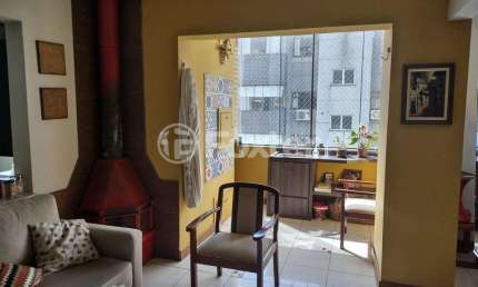 Cobertura com 5 quartos à venda na Rua Afonso Arinos, 291, Camaquã, Porto Alegre, 158 m2 por R$ 720.000