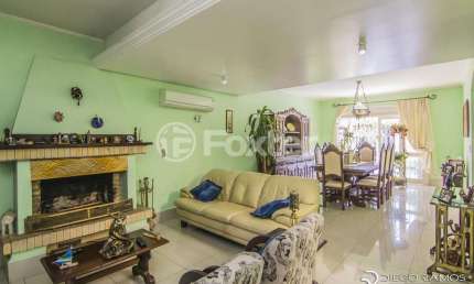Casa com 4 quartos à venda na Rua Menezes Paredes, 208, Nonoai, Porto Alegre, 262 m2 por R$ 1.330.000