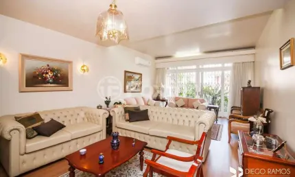 Casa com 4 quartos à venda na Rua Domingos José de Almeida, 116, Rio Branco, Porto Alegre, 240 m2 por R$ 1.725.000