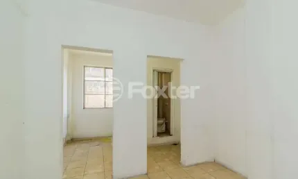 Sala comercial com 1 sala à venda na rua vigário josé inácio, 371, centro histórico, porto alegre, 23 m2 por r$ 53.200